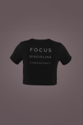 Focus Tasarımlı Siyah Crop Tişört