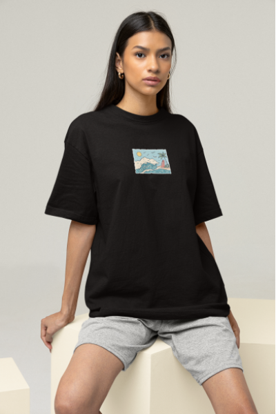 Yaz Dalgası Tasarımlı Oversize Kadın Siyah Tişört
